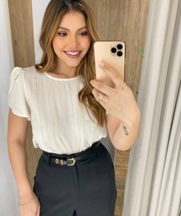 Cropped Feminino Alongado Off White Listrado com Amarração Atrás - Fernanda Ramos Store