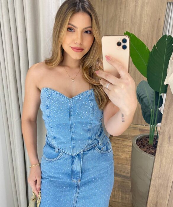 Cropped Feminino Stephanie sem Bojo com Lastex e Aplicações Jeans - Fernanda Ramos Store