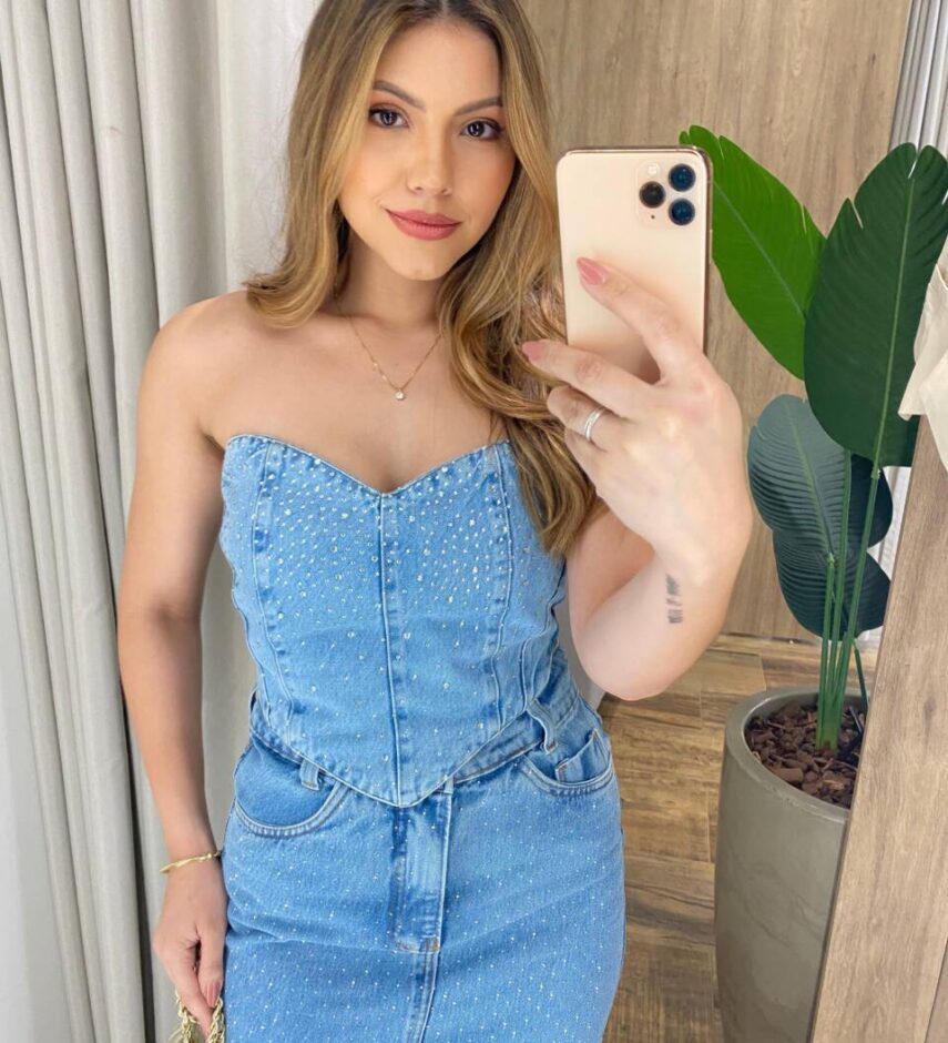 Cropped Feminino Stephanie sem Bojo com Lastex e Aplicações Jeans - Fernanda Ramos Store