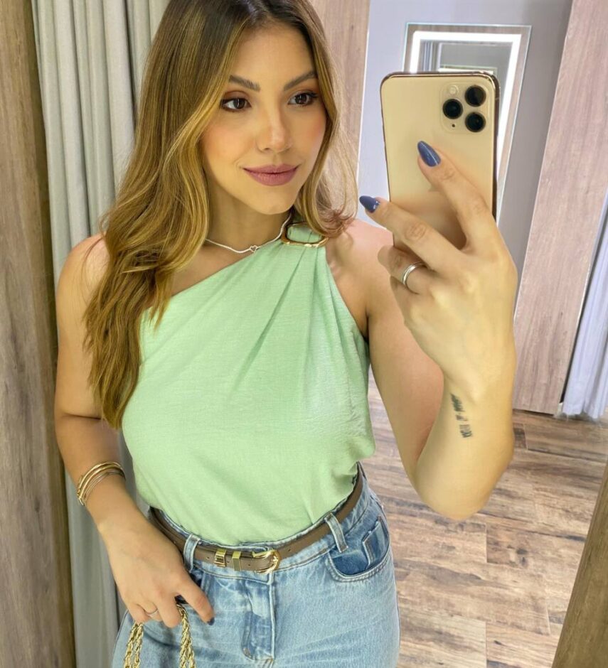 Regata Feminina Mel Nula Manga Verde com Detalhe - Fernanda Ramos Store