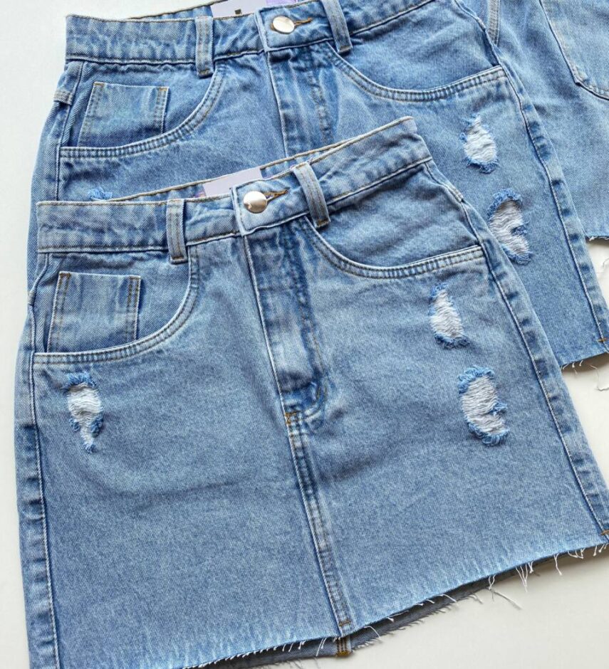 Saia Feminina Curta Adria Jeans com Detalhe em Destroyed 4509 - Fernanda Ramos Store
