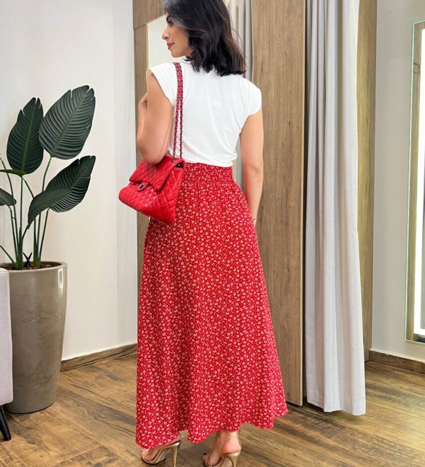 Saia Longa Feminina Luísa com Bolsos e Fenda Vermelha Estampada - Fernanda Ramos Store