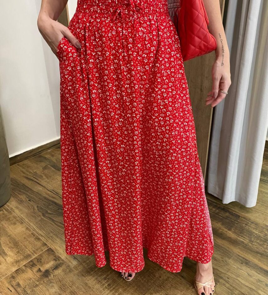 Saia Longa Feminina Luísa com Bolsos e Fenda Vermelha Estampada - Fernanda Ramos Store