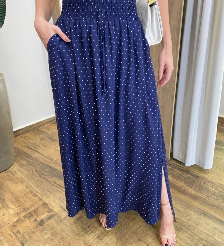Saia Longa Feminina Luísa com Bolsos e Fenda Poá Azul Marinho - Fernanda Ramos Store