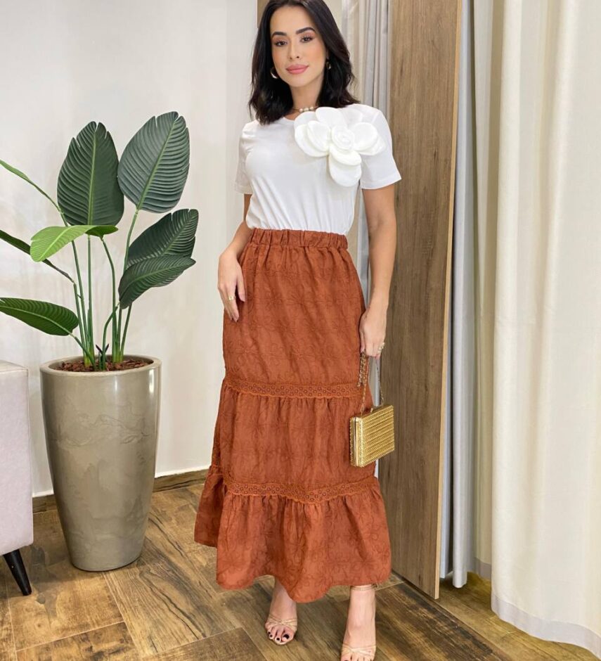 Saia Midi Feminina Nina com Bordado Floral Marrom - Fernanda Ramos Store