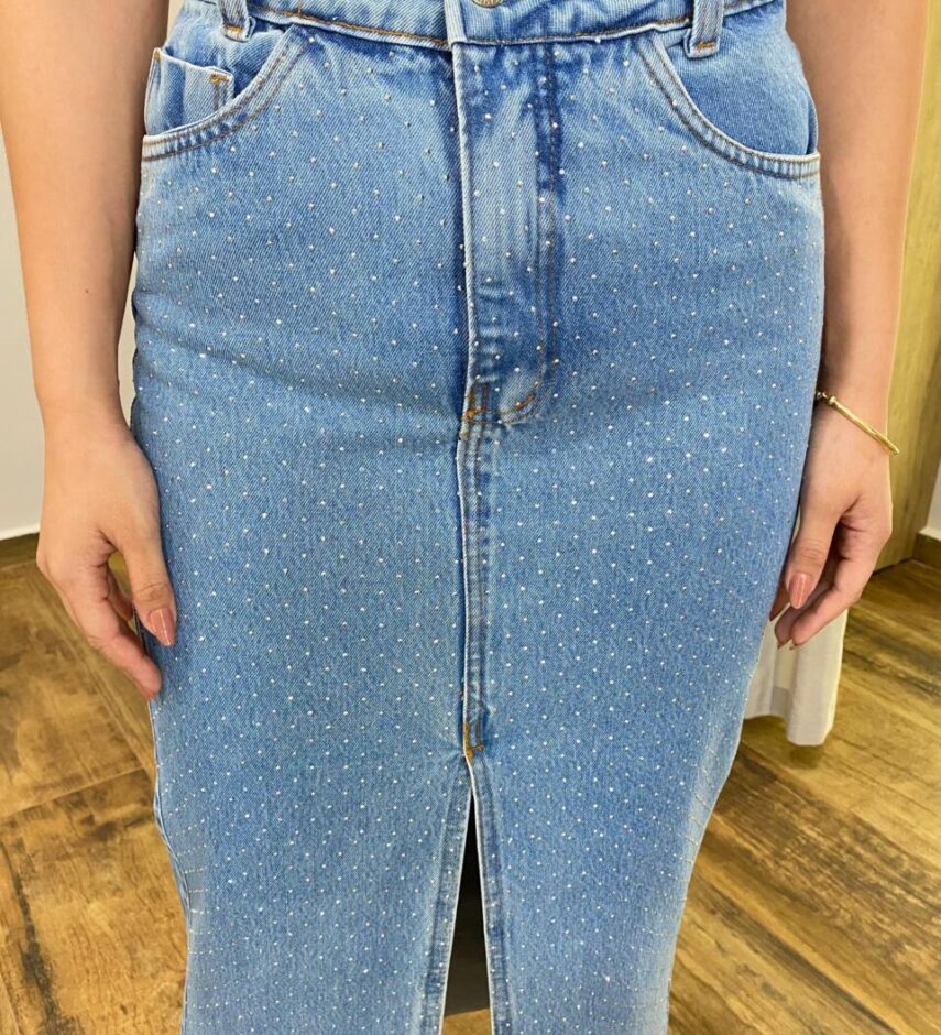 Saia Midi Feminina Raissa com Aplicações e Fenda Jeans - Fernanda Ramos Store