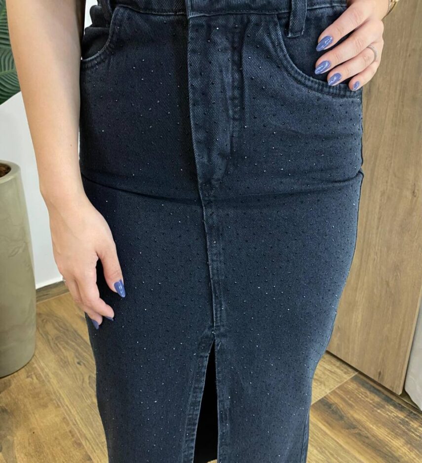 Saia Midi Feminina Raissa com Aplicações e Fenda Jeans Preta 1256P - Fernanda Ramos Store