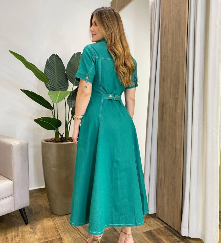 Vestido Midi Lady Sarja Manga Curta com Elastano e Botões Verde - Fernanda Ramos Store