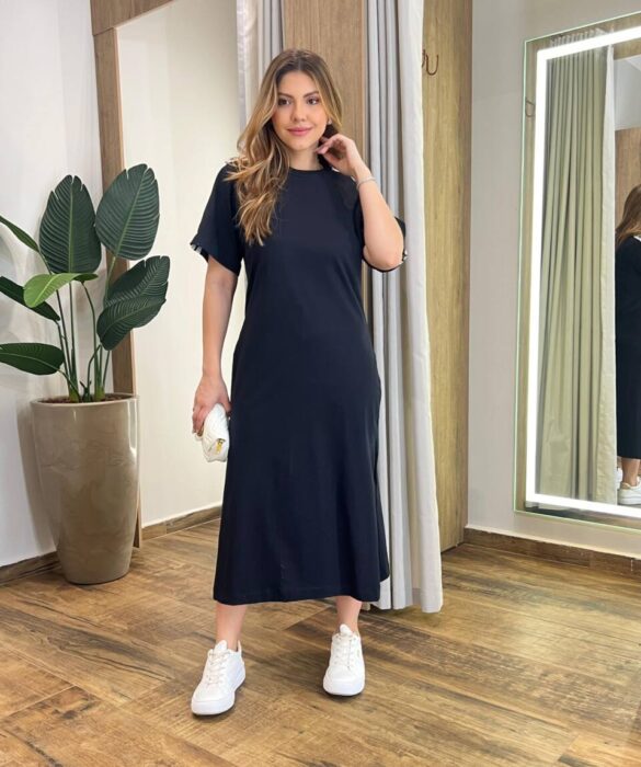 Vestido Midi Sophia Manga Curta sem Bojo com Fenda Preto - Fernanda Ramos Store