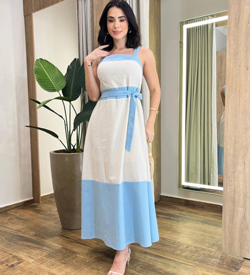 Vestido Midi Viscolinho Zoe Cru com Bojo e Amarração Detalhe Azul - Fernanda Ramos Store