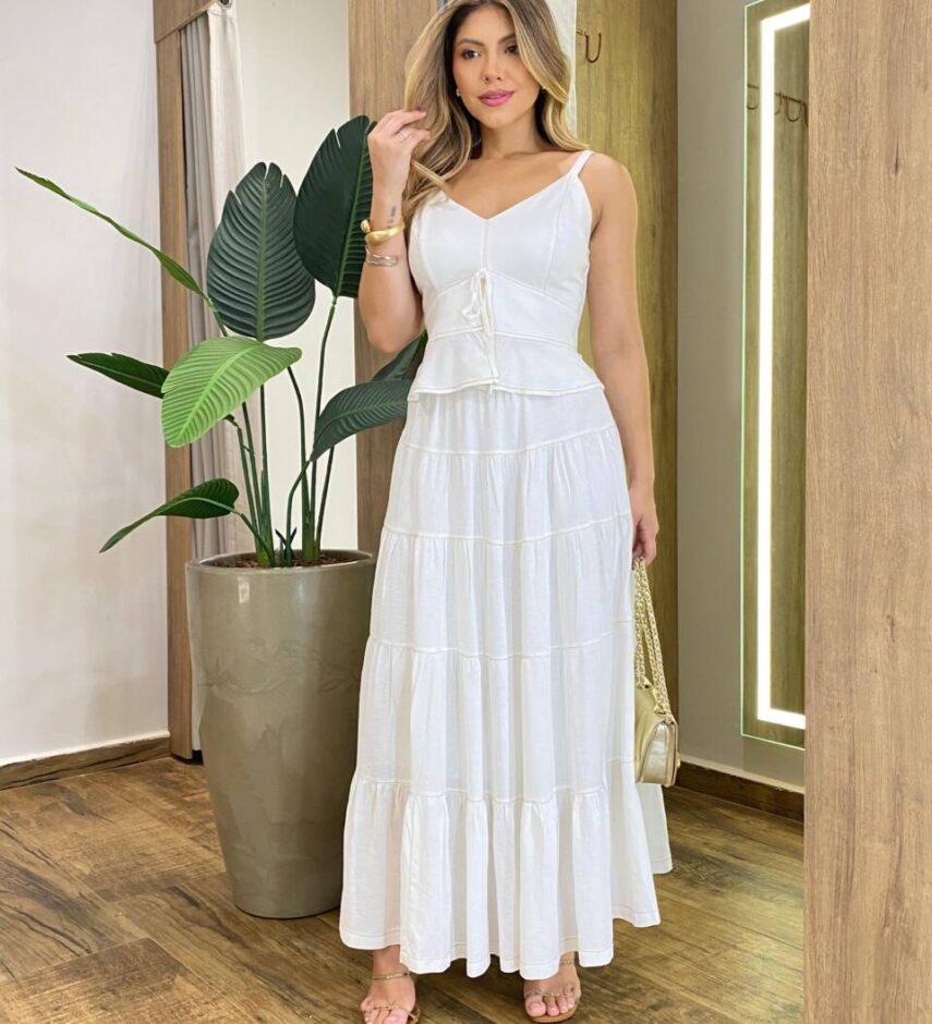 Conjunto Feminino Viscolinho Cropped sem Bojo e Saia Longa Off White - Fernanda Ramos Store