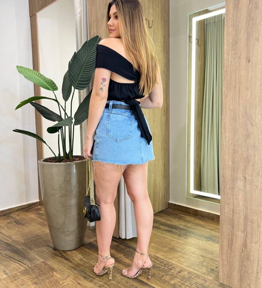 Cropped Feminino Ana sem Bojo com Detalhe Plissado Preto - Fernanda Ramos Store