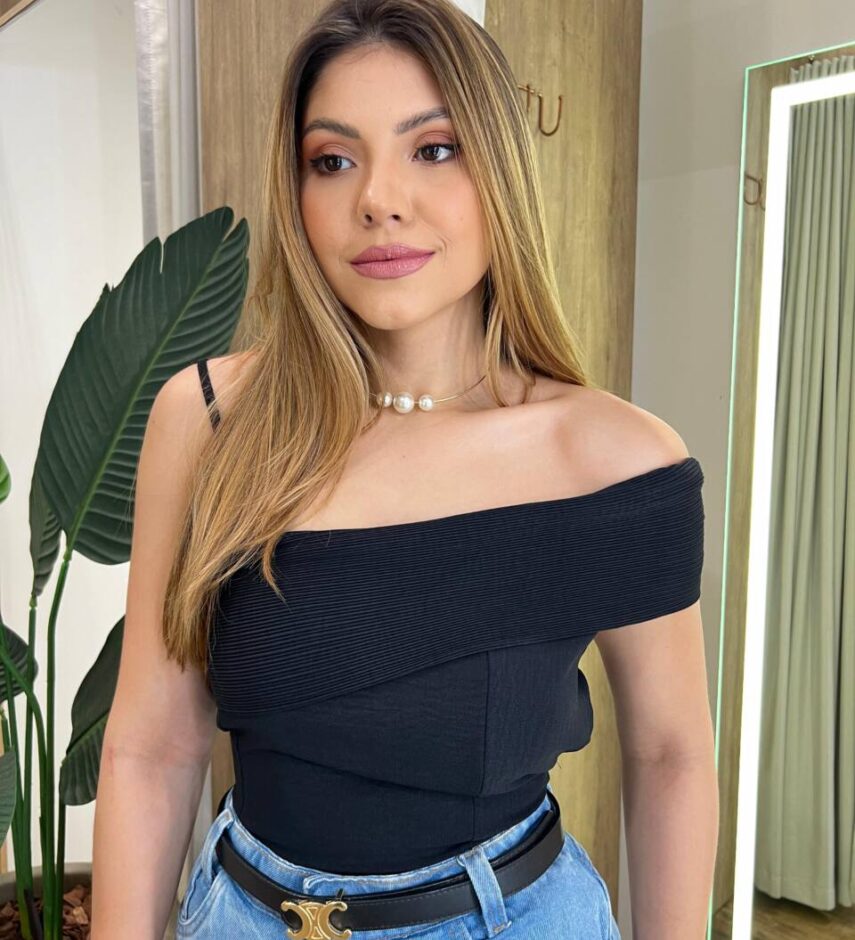 Cropped Feminino Ana sem Bojo com Detalhe Plissado Preto - Fernanda Ramos Store