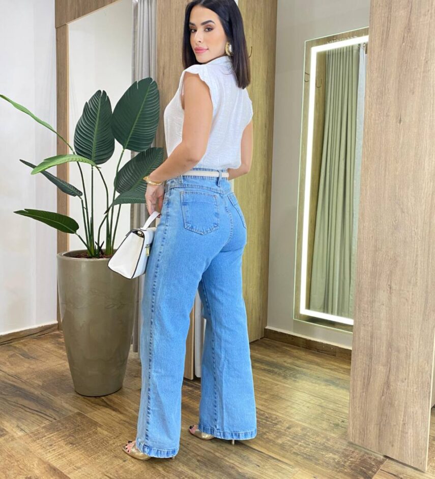Cropped Feminino Muscle Cléo com Botões e Aplicações Branco - Fernanda Ramos Store