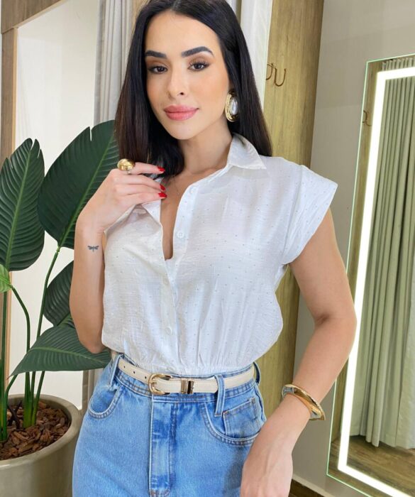 Cropped Feminino Muscle Cléo com Botões e Aplicações Branco - Fernanda Ramos Store