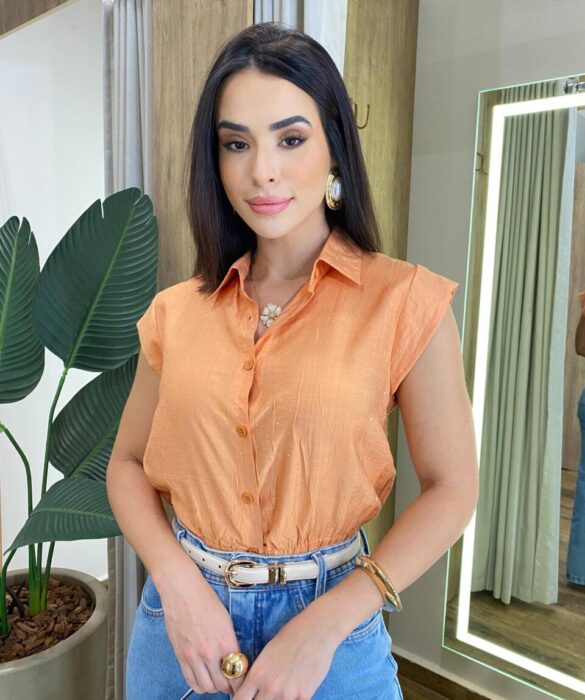 Cropped Feminino Muscle Cléo com Botões e Aplicações Laranja - Fernanda Ramos Store