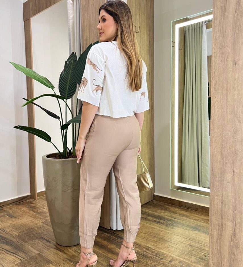 Cropped Oversized Feminino Manga Curta Off White Estampado - Fernanda Ramos Store