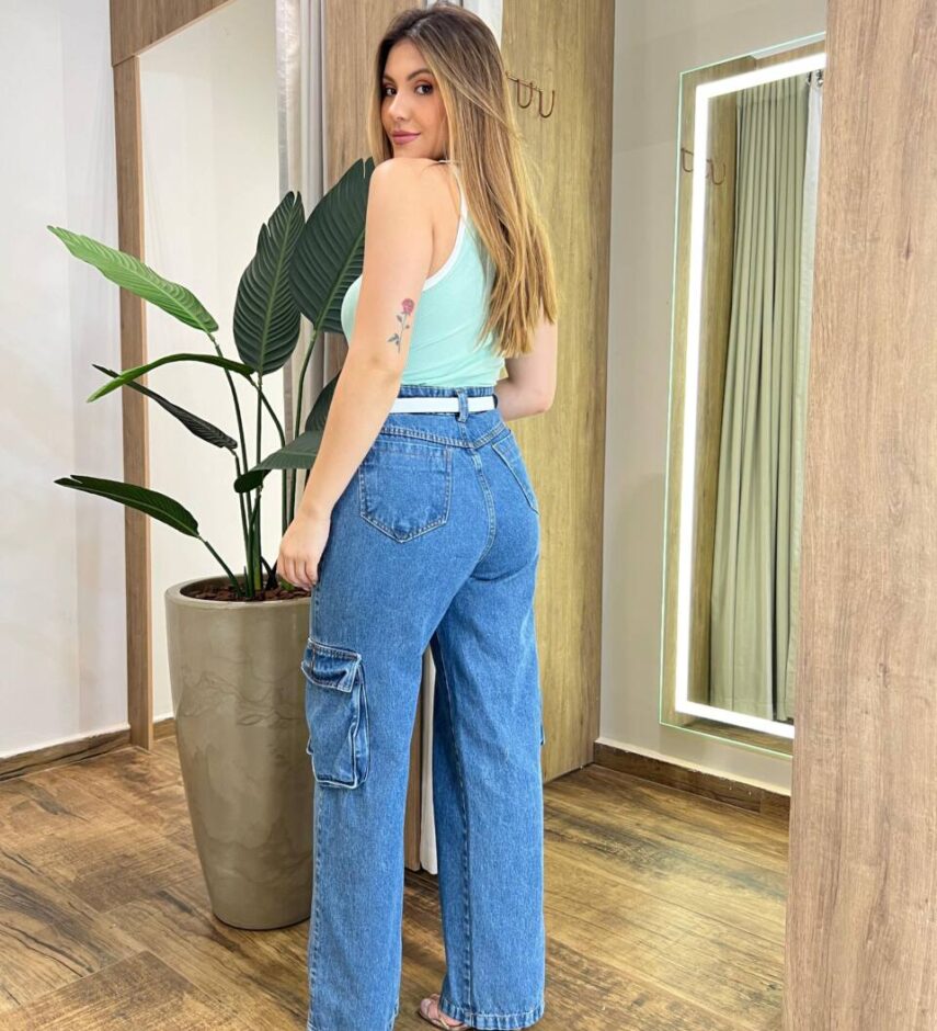 Regata Feminina Canelada Ariadne Verde com Detalhe Branco - Fernanda Ramos Store