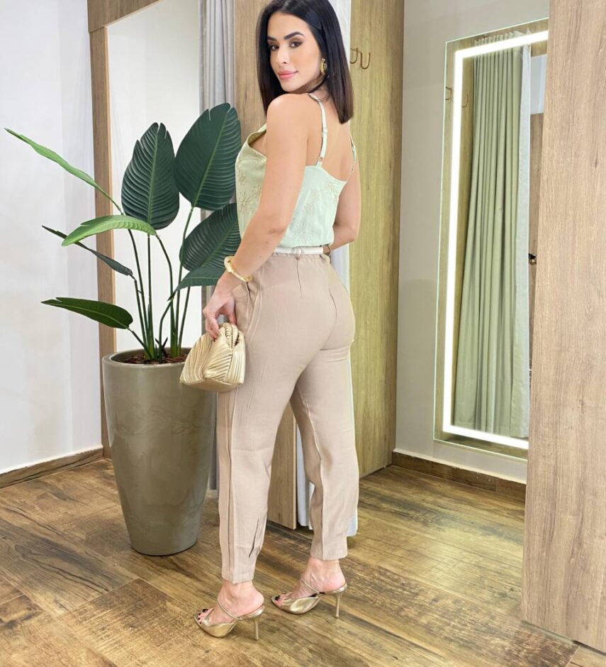 Regata Feminina Júlia Bordada sem Bojo com Alça Regulável Verde - Fernanda Ramos Store