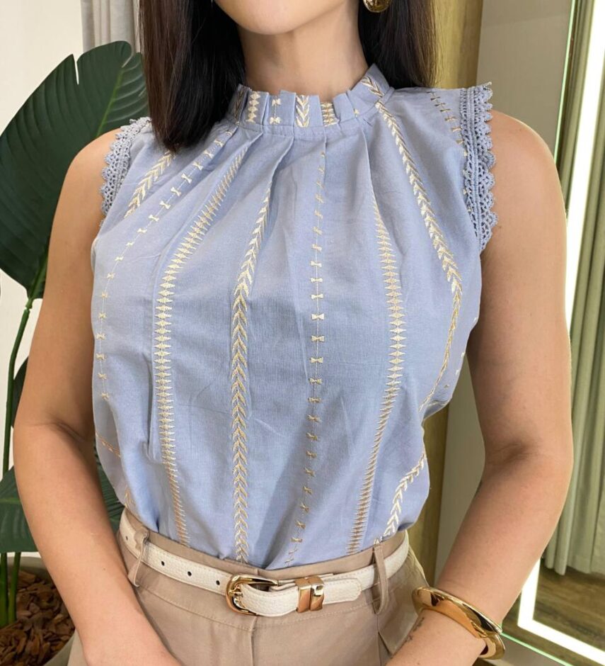 Regata Feminina Virgínia Bordada com Detalhe em Guipir Cinza - Fernanda Ramos Store
