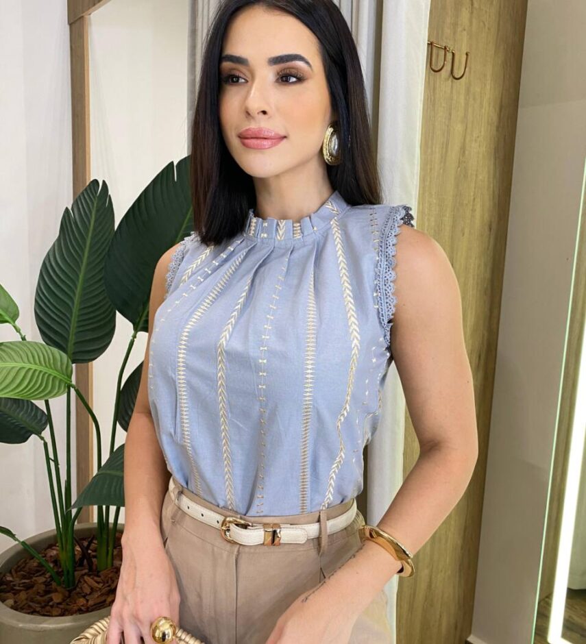 Regata Feminina Virgínia Bordada com Detalhe em Guipir Cinza - Fernanda Ramos Store