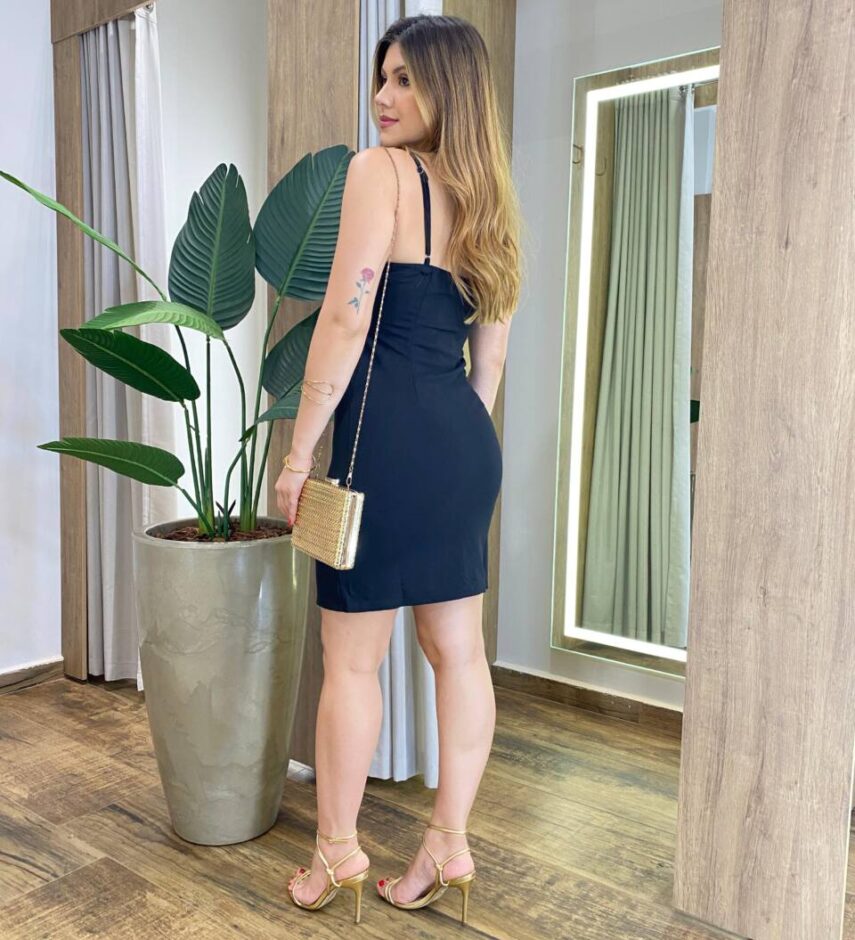 Vestido Feminino Jade Curto sem Bojo com Detalhe em Miçangas Preto - Fernanda Ramos Store