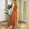 Vestido Midi Ana sem Bojo com Fenda Lateral e Bolsos Marrom - Fernanda Ramos Store