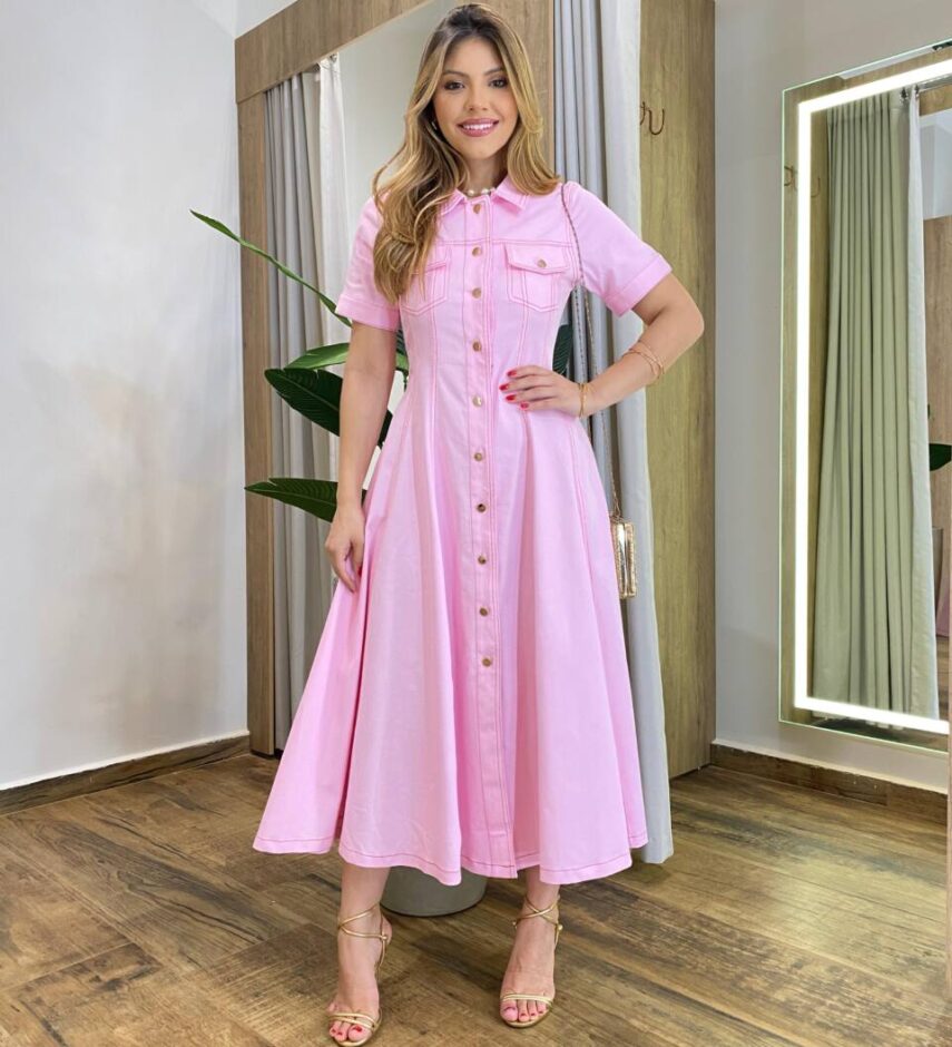 Vestido Midi Lady Sarja Manga Curta com Elastano e Botões Rosa - Fernanda Ramos Store
