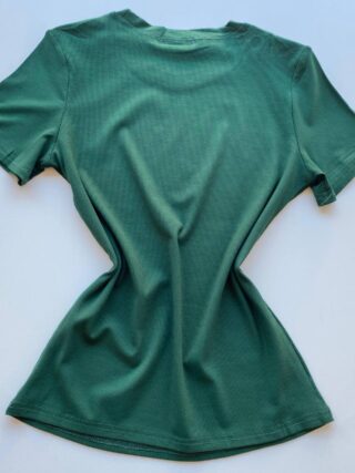 Blusa Feminina Manga Curta Modal Bella com Detalhe Verde - Fernanda Ramos Store