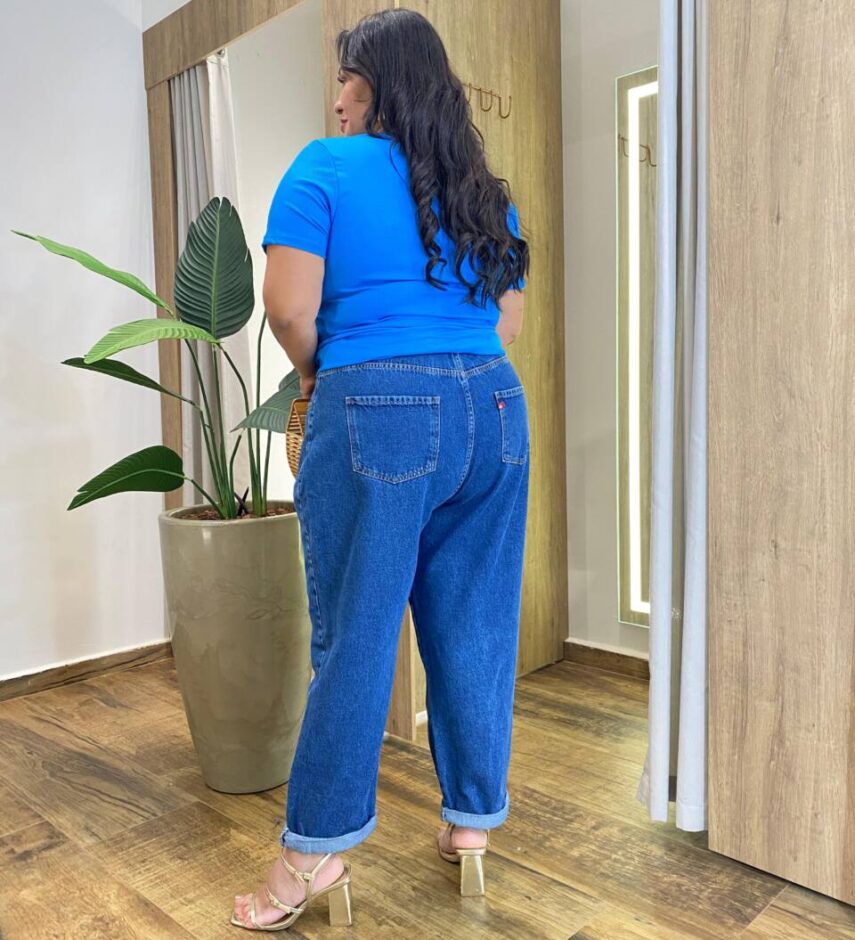 Blusa Feminina Manga Curta Plus Canelada Azul Bic - Fernanda Ramos Store