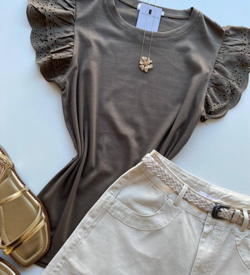 Blusa Feminina Stella com Detalhe em Laise na Manga Verde Militar - Fernanda Ramos Store