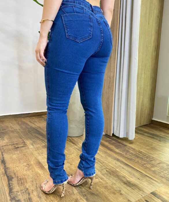 Calça Jeans Feminina Super Skinny 25726 Detalhe na Barra - Fernanda Ramos Store