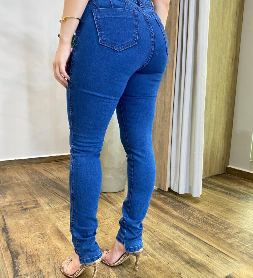 Calça Jeans Feminina Super Skinny 25726 Detalhe na Barra - Fernanda Ramos Store