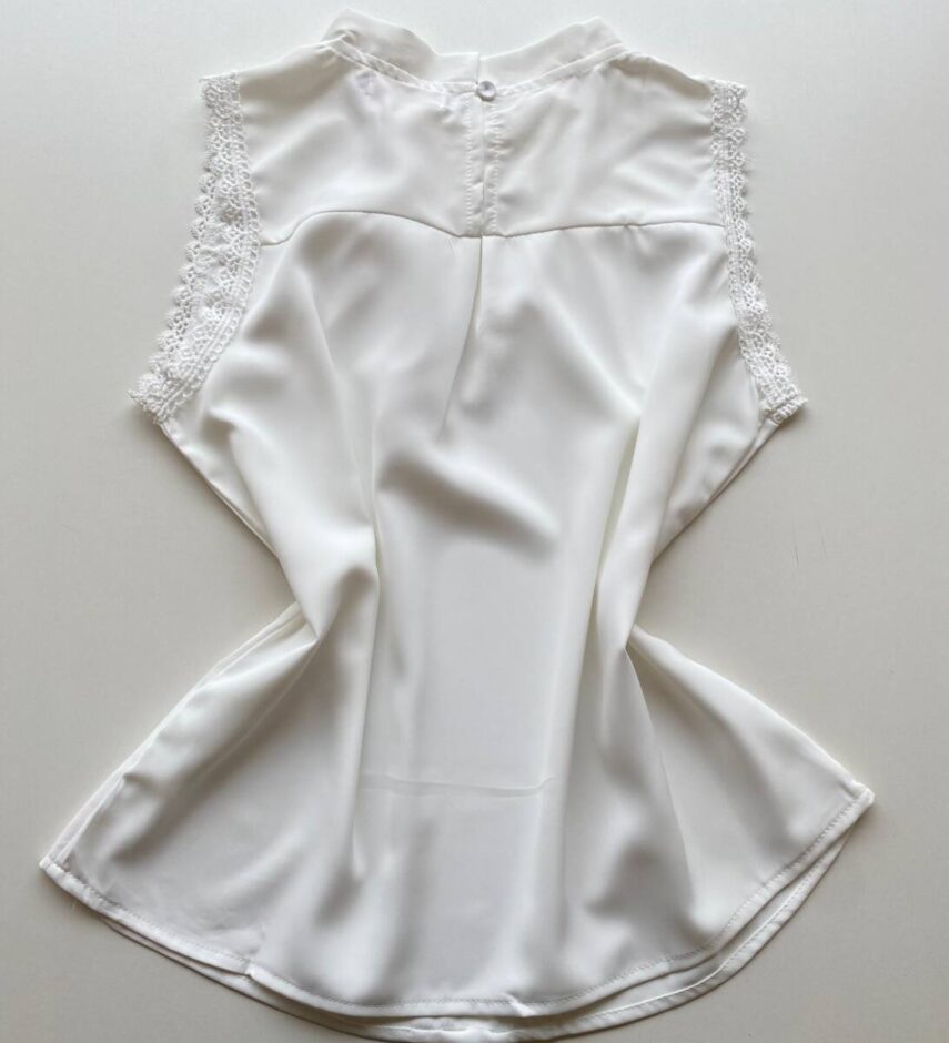 Regata Feminina Crepe Luna com Detalhe em Guipir Off White - Fernanda Ramos Store