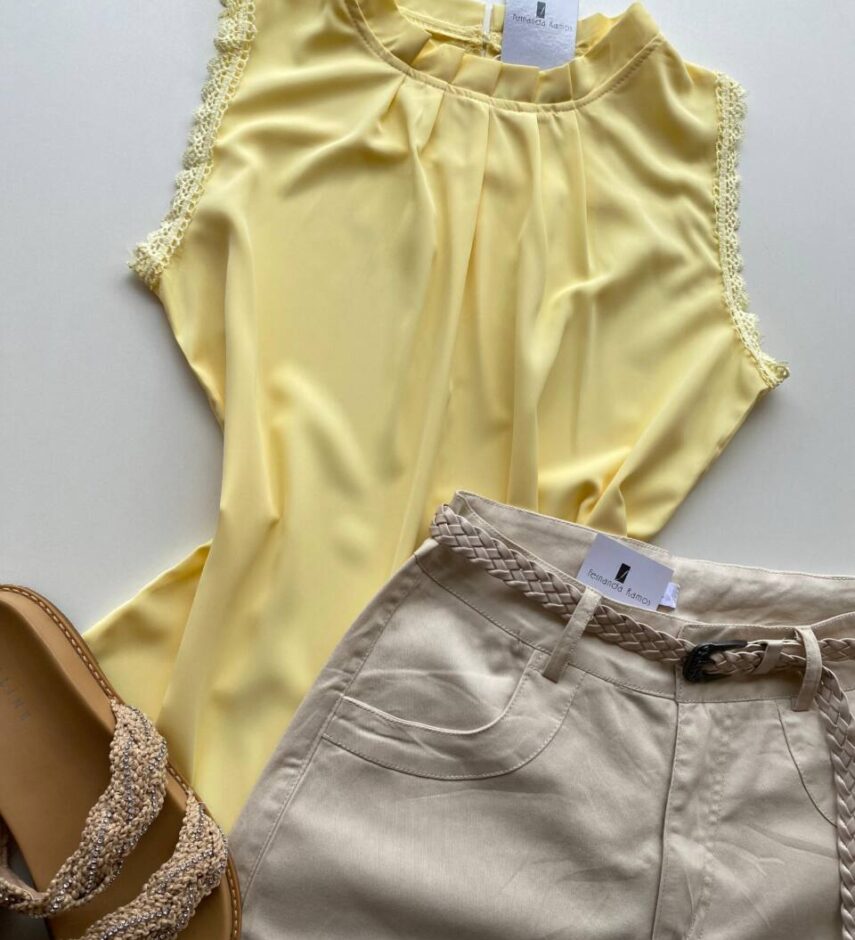 Regata Feminina Crepe Luna com Detalhe em Guipir Amarela - Fernanda Ramos Store