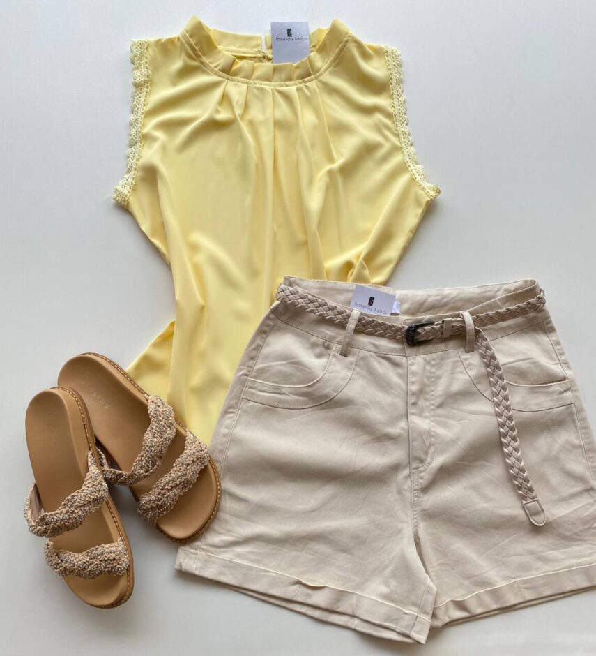 Regata Feminina Crepe Luna com Detalhe em Guipir Amarela - Fernanda Ramos Store