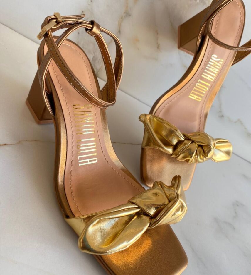 Sandália Feminina Laço Santa Lolla Metalizada Salto Médio Bronze - Fernanda Ramos Store
