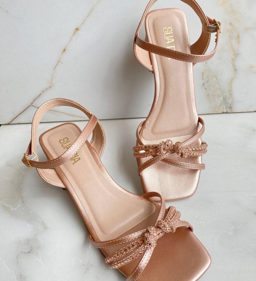 Sandália Feminina Salto Bloco Cobre com Detalhe Brilhante - Fernanda Ramos Store