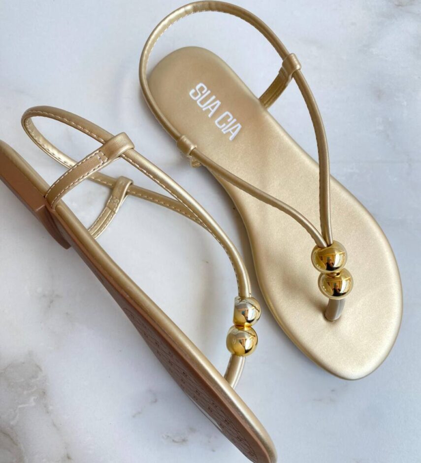 Sandália Rasteira Feminina Flat com Detalhe Dourada - Fernanda Ramos Store