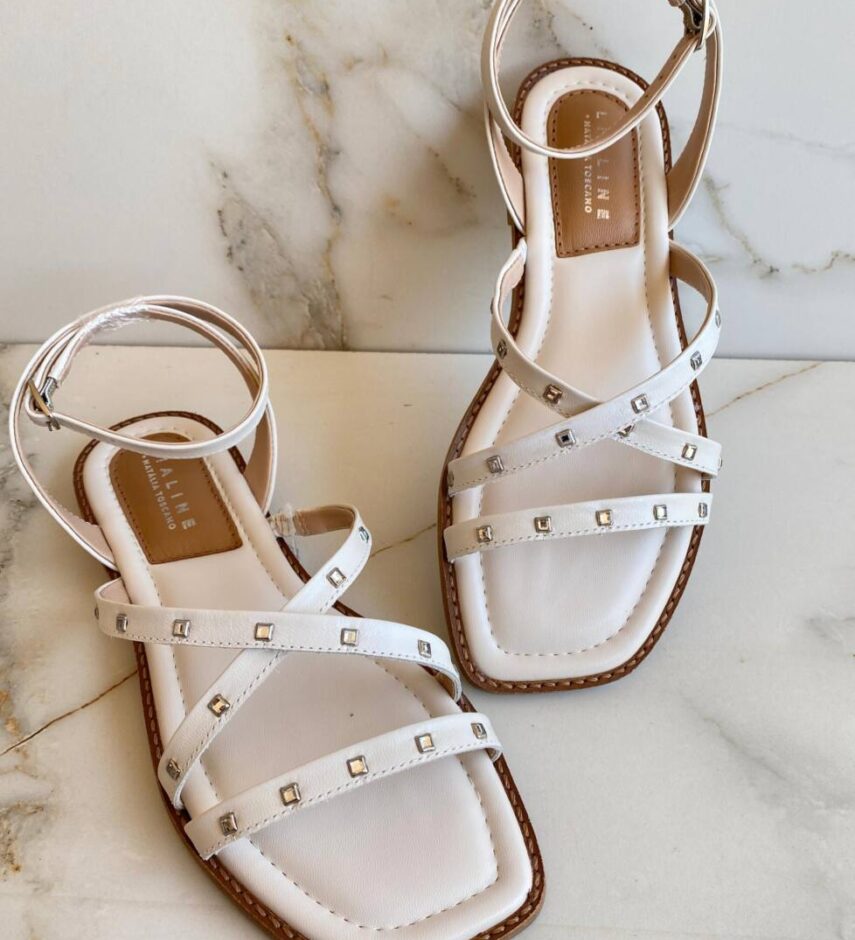 Sandália Rasteira Feminina Flat Transpassada Off White - Fernanda Ramos Store