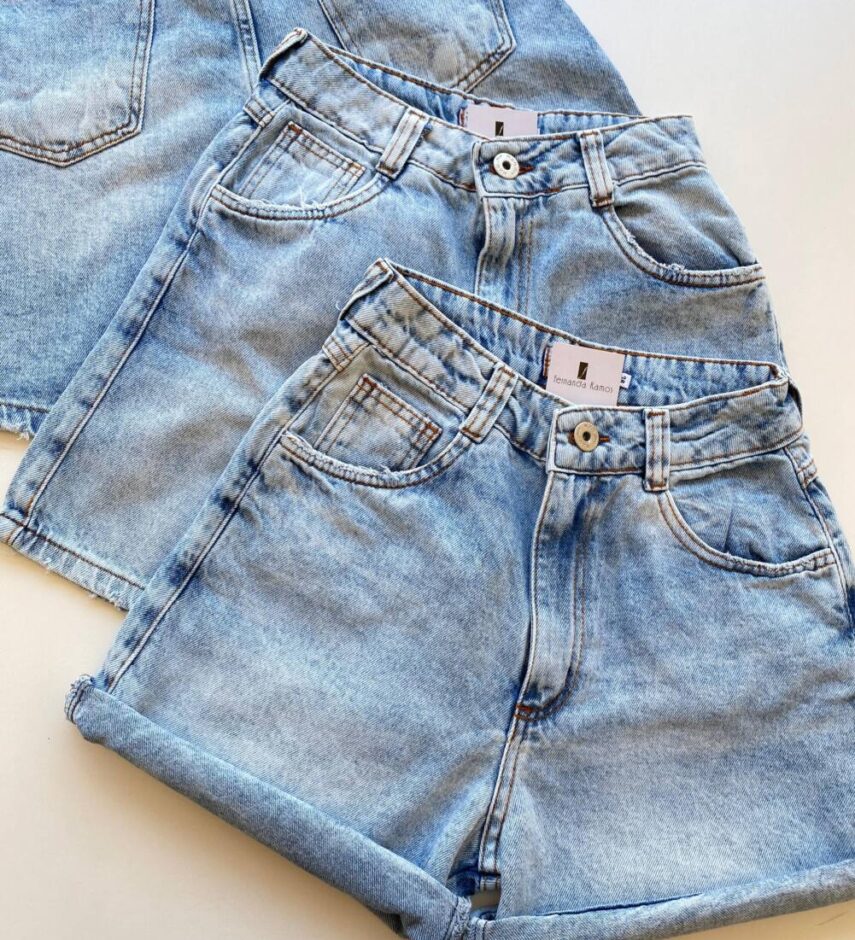 Short Feminino Ana Carolina Jeans Claro com Bolsos - Fernanda Ramos Store