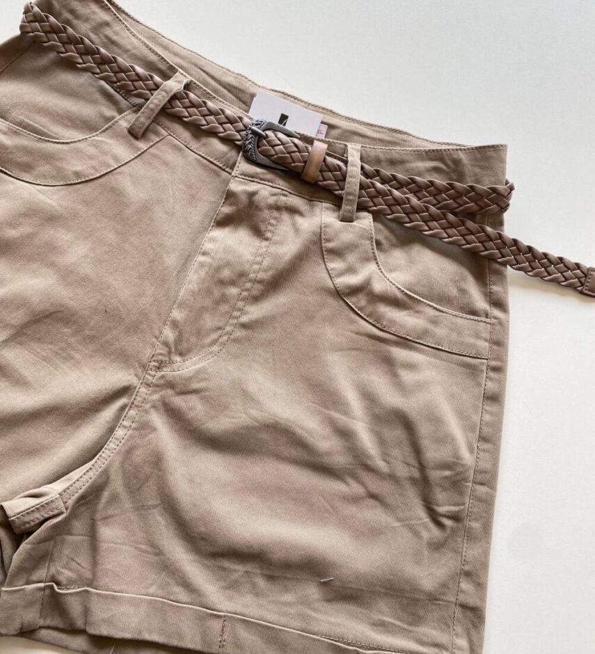 Short Feminino Celine Sarja com Elastano e Cinto Caqui - Fernanda Ramos Store