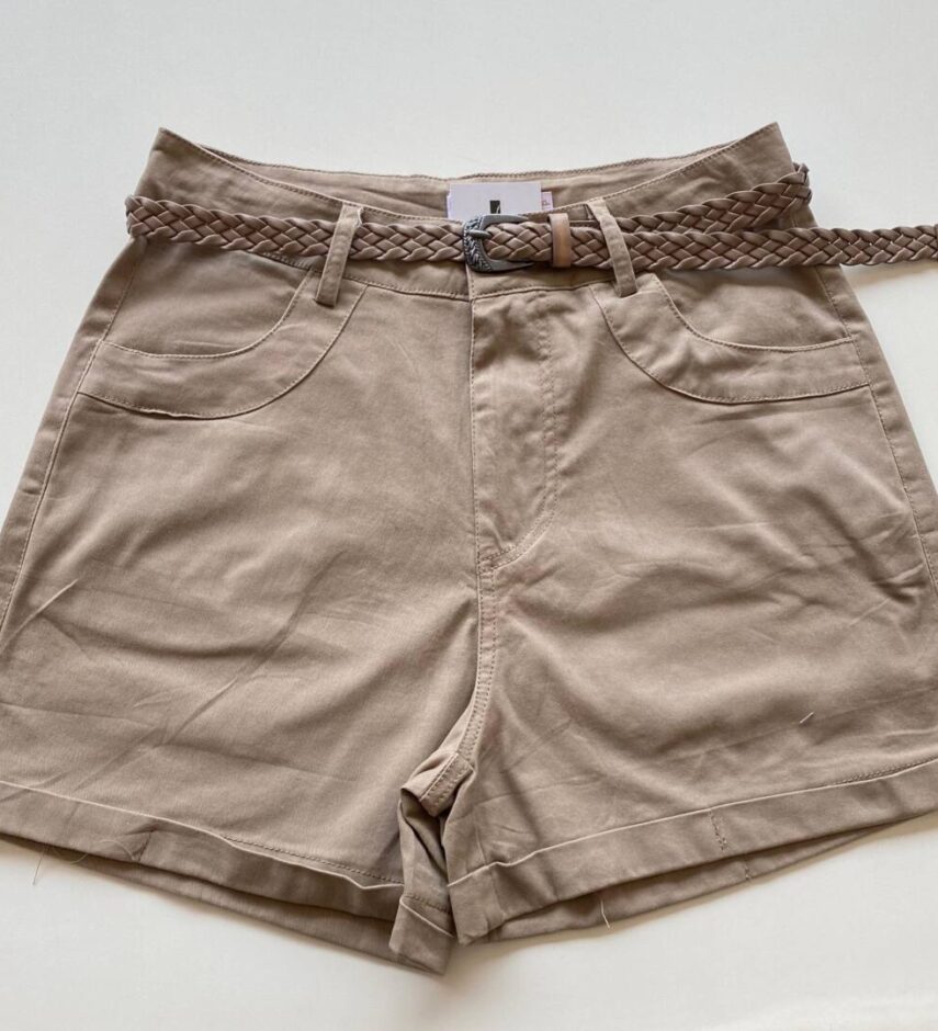 Short Feminino Celine Sarja com Elastano e Cinto Caqui - Fernanda Ramos Store