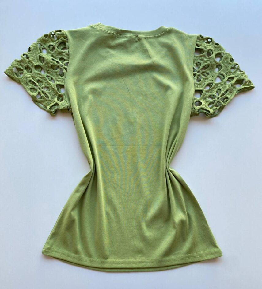 T-shirt Feminina Laísa Verde com Detalhe na Manga - Fernanda Ramos Store