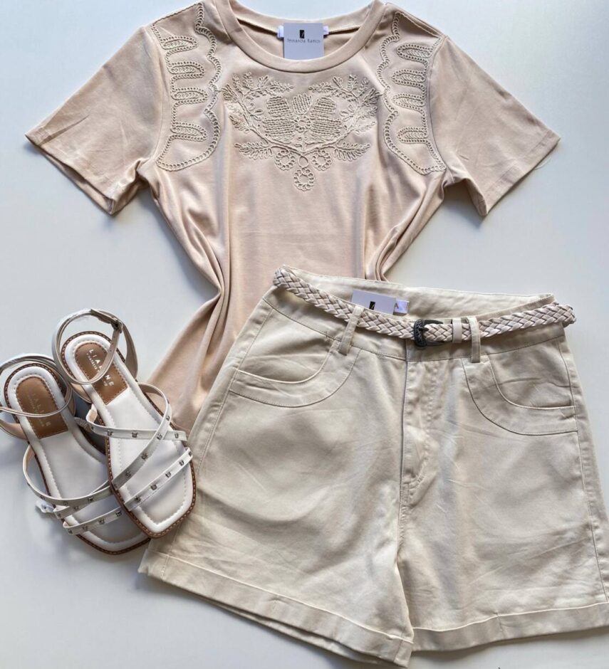 T-shirt Feminina Manga Curta Louise Nude com Bordado - Fernanda Ramos Store