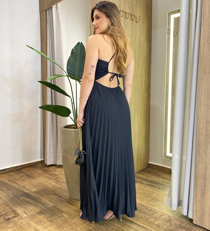 Vestido Feminino Longo Íris com Bojo e Detalhe Plissado Preto - Fernanda Ramos Store
