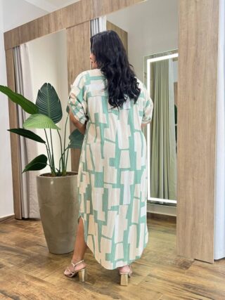 Vestido Midi sem Bojo Plus Fechamento em Botões Estampa Verde - Fernanda Ramos Store