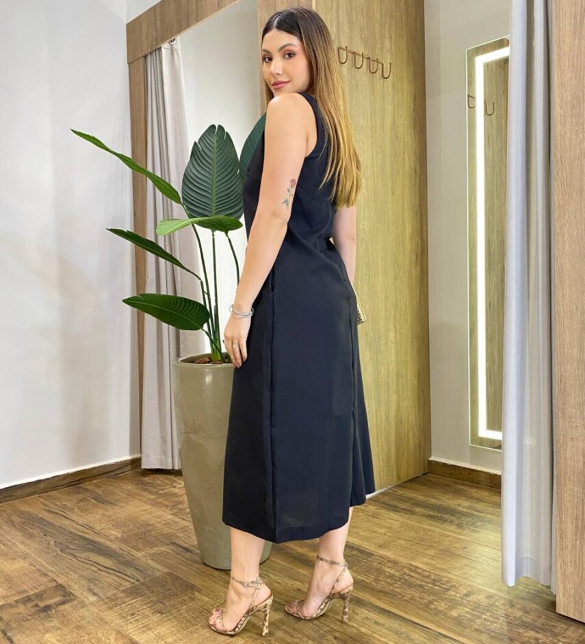 Vestido Midi Tati Viscolinho sem Bojo com Fenda Preto - Fernanda Ramos Store