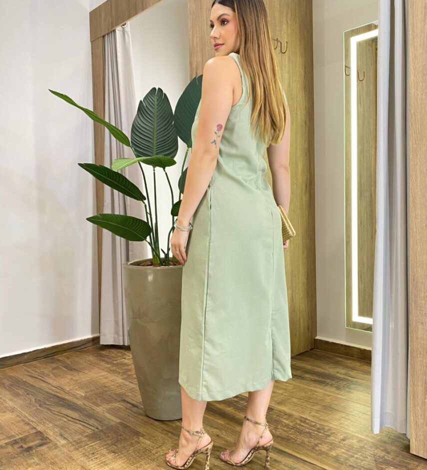 Vestido Midi Tati Viscolinho sem Bojo com Fenda Verde Oliva - Fernanda Ramos Store