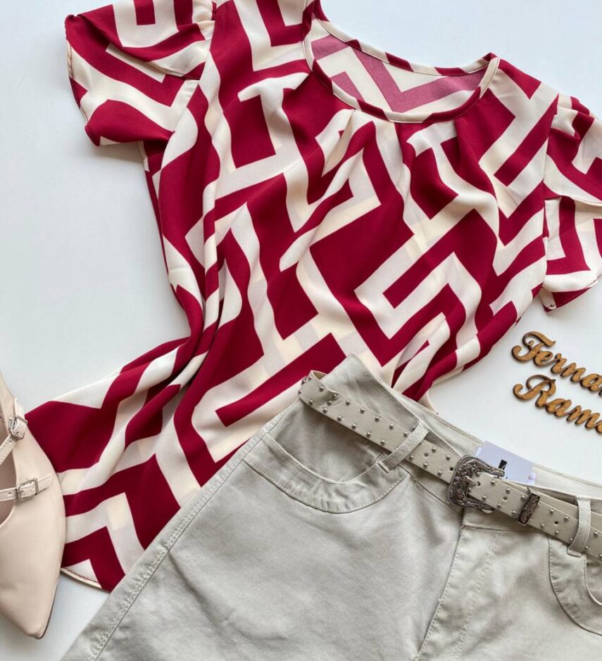 Blusa Feminina Crepe Suzan Manga Curta Estampada Vinho - Fernanda Ramos Store